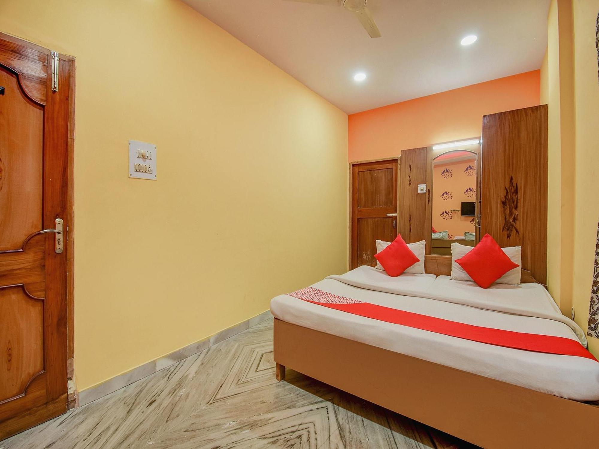 Super Oyo Hotel Priyal Amrit Sagar Rourkela Esterno foto