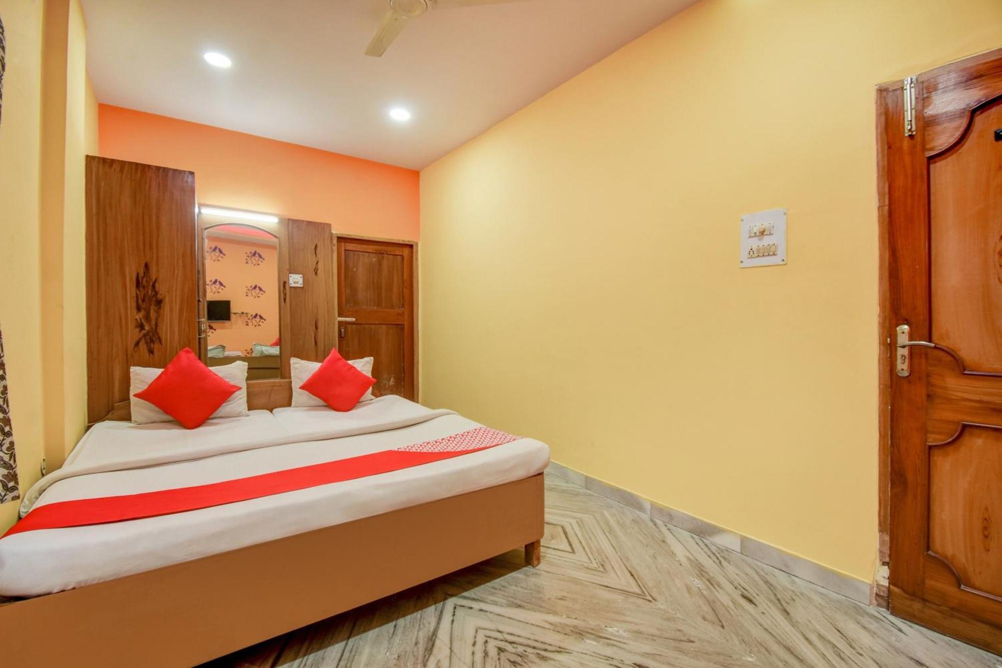 Super Hotel O Priyal Amrit Sagar Rourkela Esterno foto